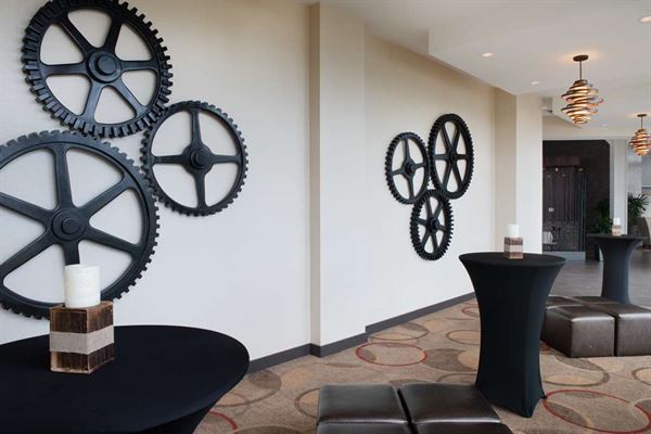 DoubleTree by Hilton Hotel & Suites Charleston Airport