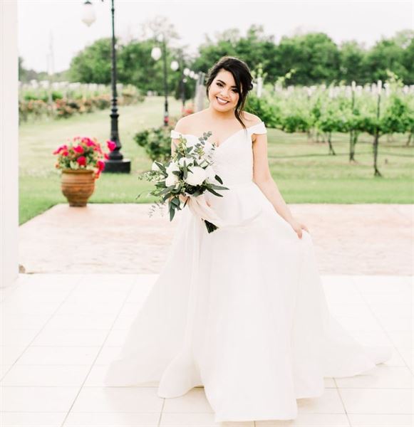 Haak Vineyards & Winery Incorporate