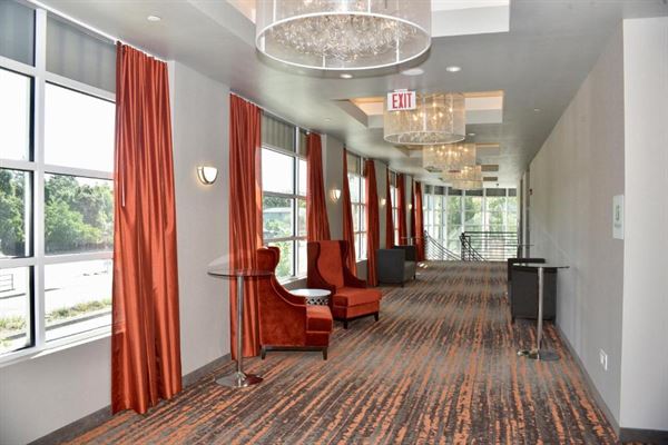 Holiday Inn Windsor Sonoma Wine Country