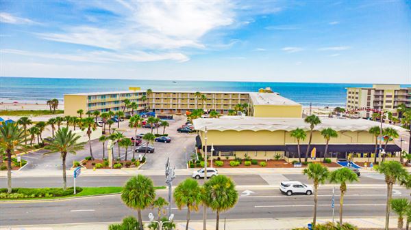 Daytona Inn Beach Resort