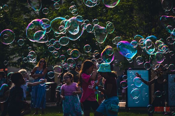 Milwaukee Bubble Lady