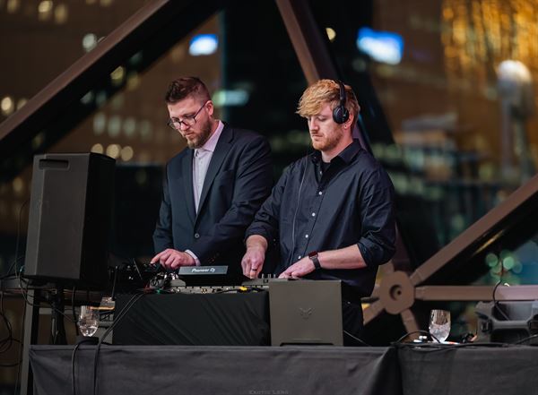 Extreme Entertainment DJ Services