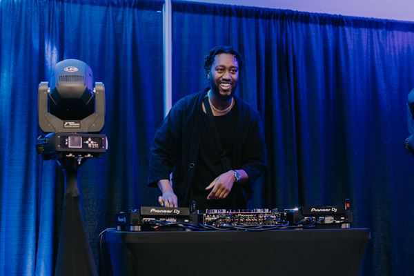 Extreme Entertainment DJ Services