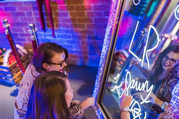 Fun For Your Event MIRROR ME PHOTO BOOTH