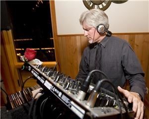 NW Mobile DJ Service