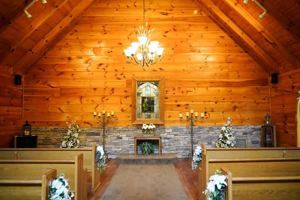 Gatlinburg's Little Log Wedding Chapel