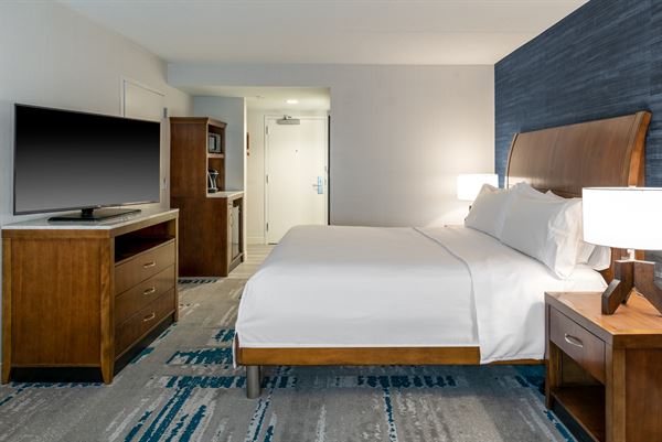 Hilton Garden Inn Courthouse Plaza