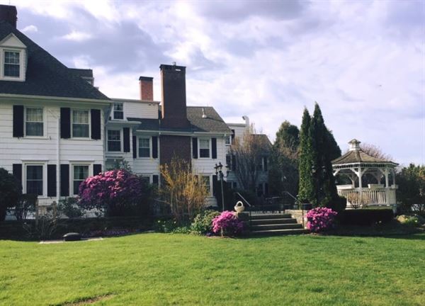 The Inn At Woodstock Hill