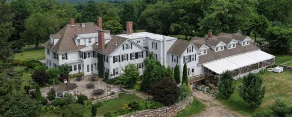 The Inn At Woodstock Hill