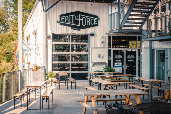 Wedgewood Houston Brewery- Bar Included in Rates