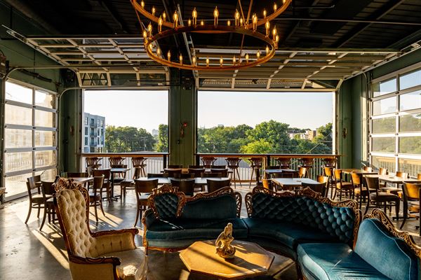 Wedgewood Houston Brewery- Bar Included in Rates