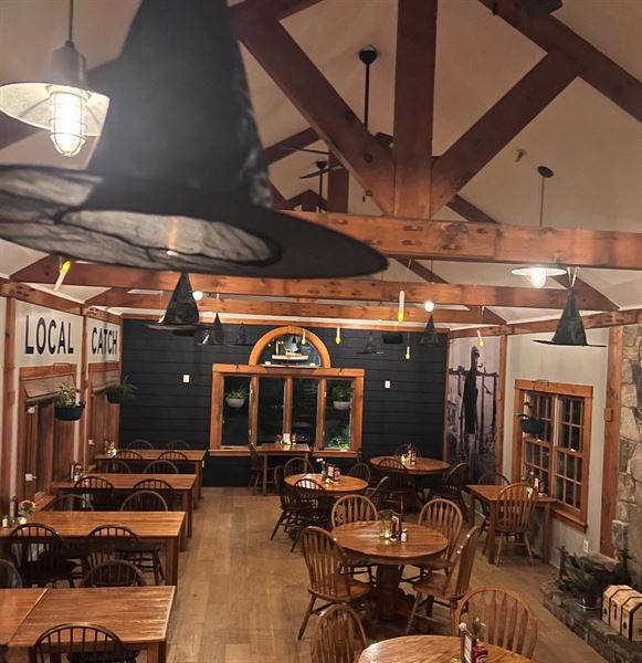 Cape Neddick Lobster Pound