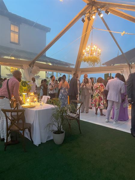 The Historic de Witt Cottage