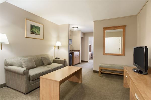 Days Inn & Suites Thunder Bay