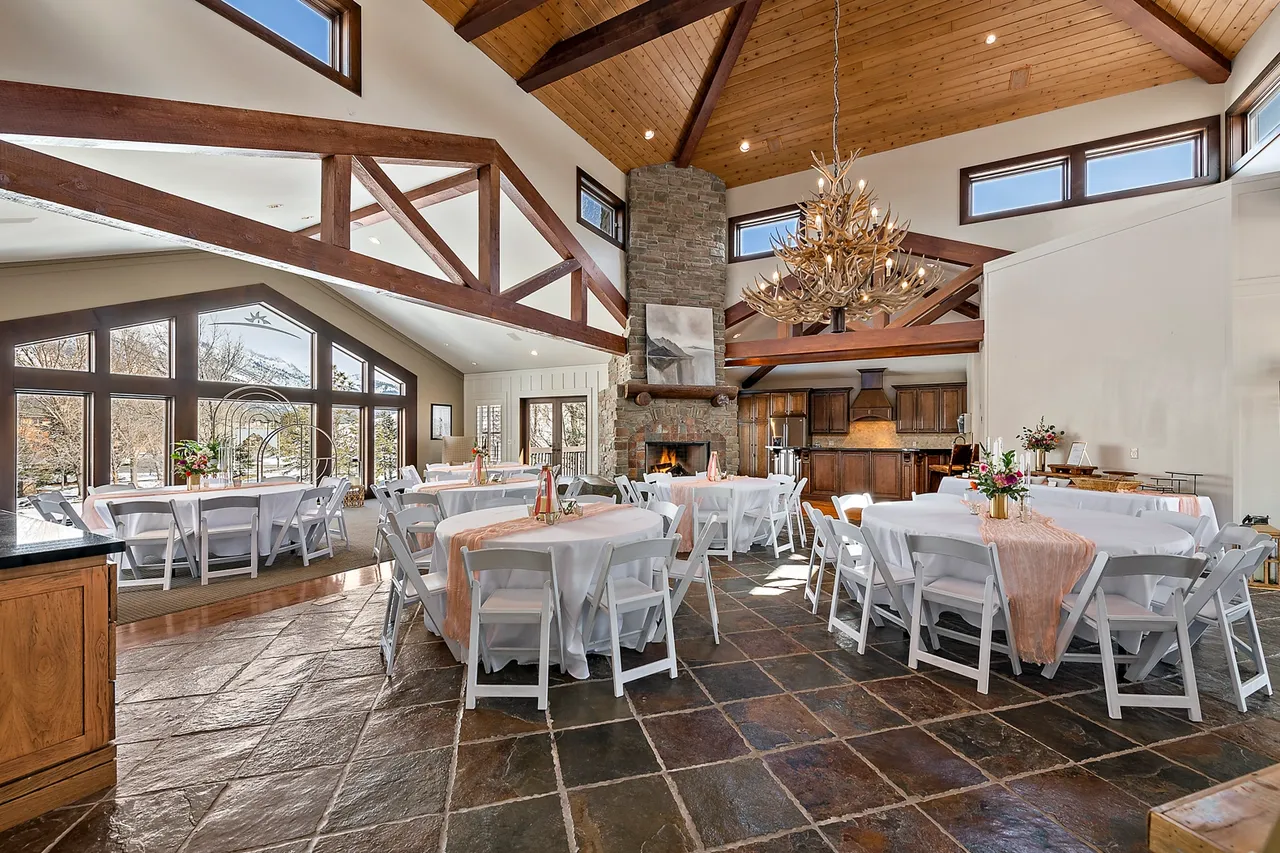 Suncrest Reception Center