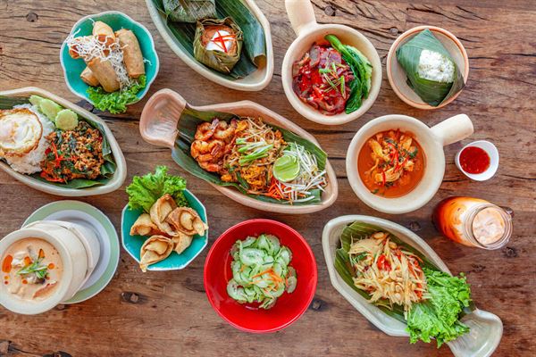 RAINBOW ASIAN PAN AND SUSHI