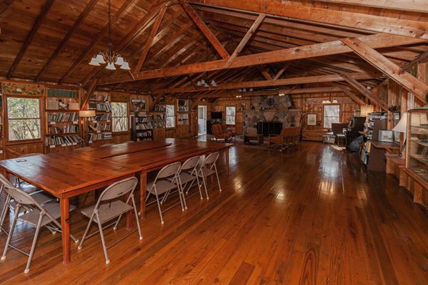 Hunt Hill Nature Center