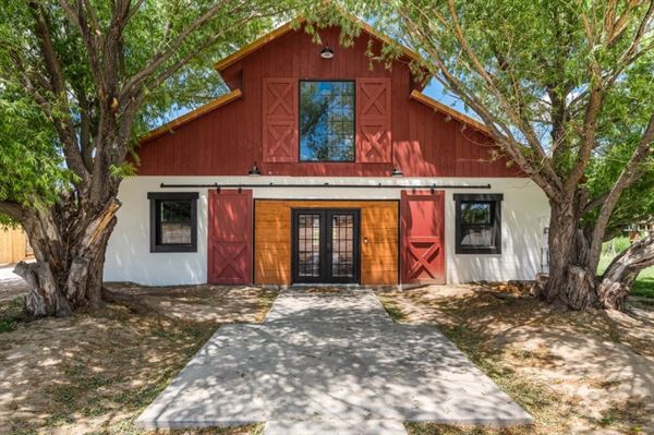 La Sal Stable Wedding and Event Venue