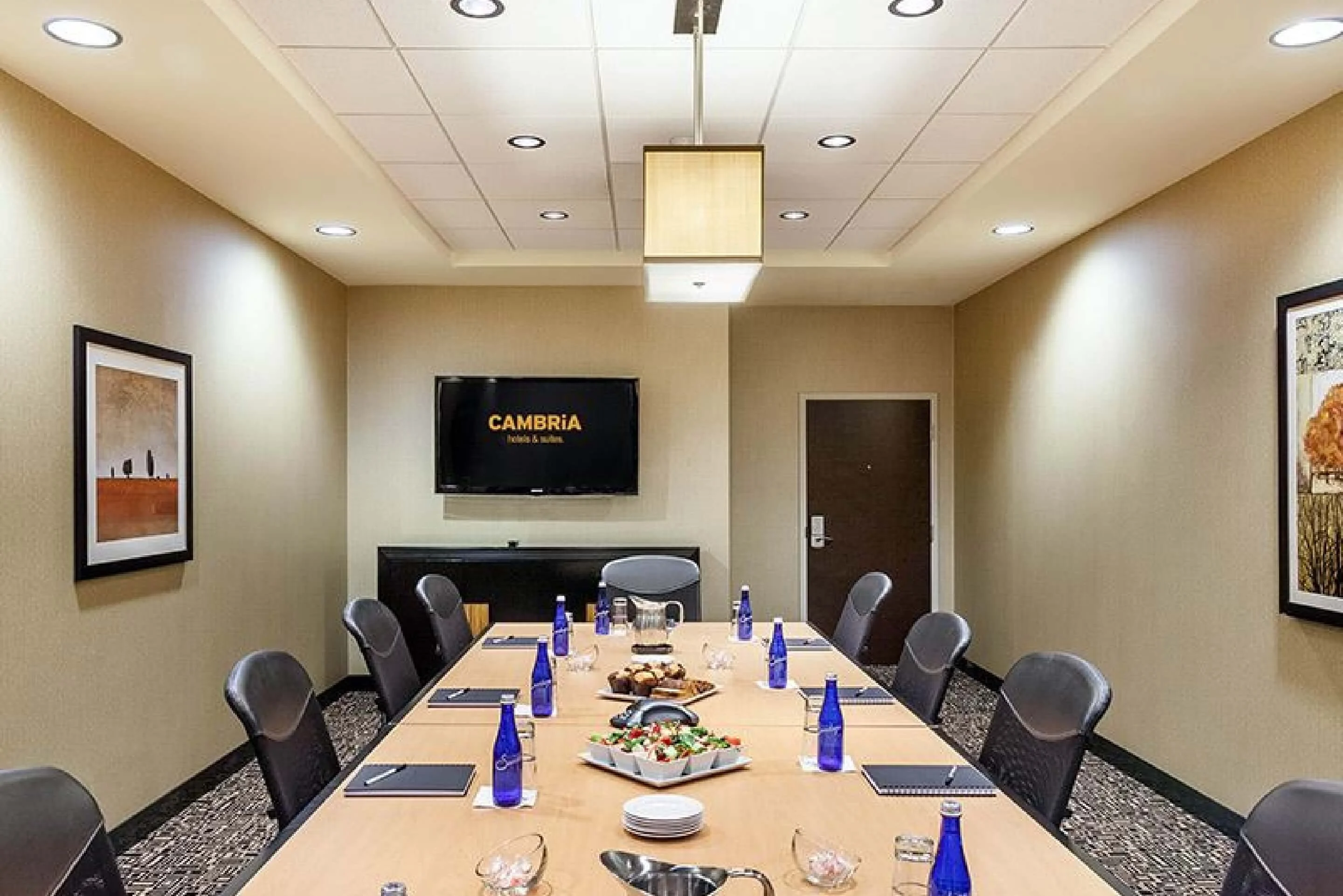 Cambria Hotel & Suites Pittsburgh - Downtown