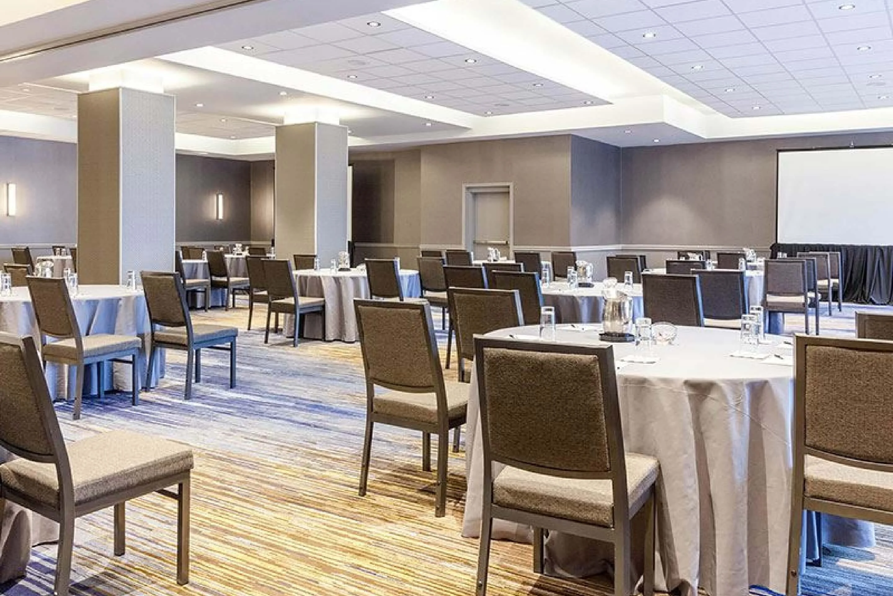 Cambria Hotel & Suites Pittsburgh - Downtown