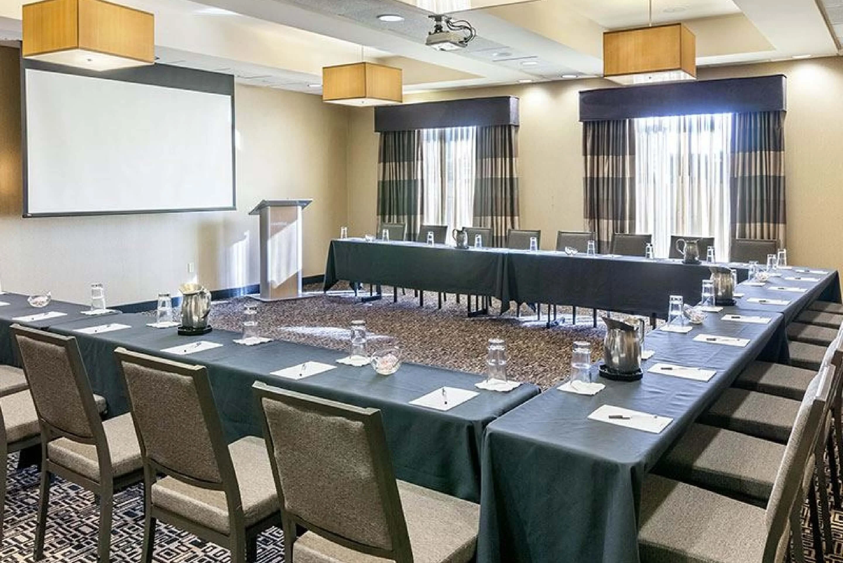 Cambria Hotel & Suites Pittsburgh - Downtown