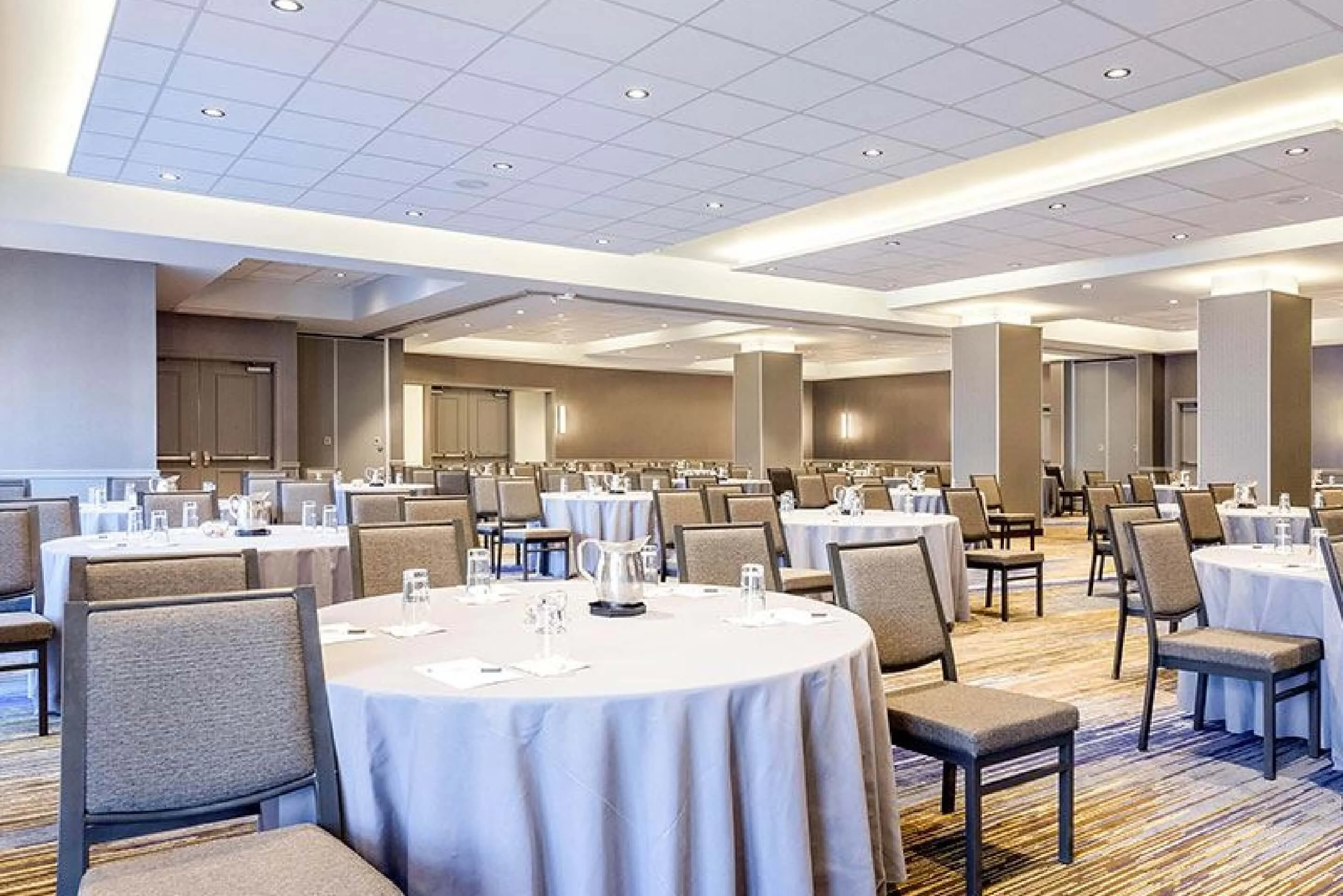 Cambria Hotel & Suites Pittsburgh - Downtown