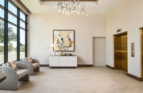 Lively Hotel on OAK Oklahoma City