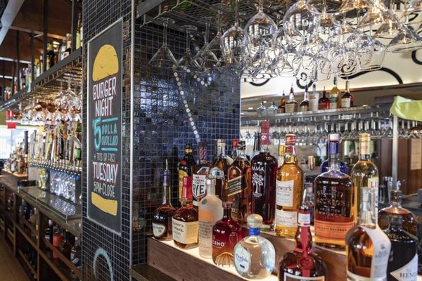 Bar Louie Sugar Land