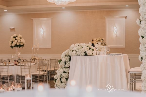 Lone Tree Manor Banquet Hall & Catering