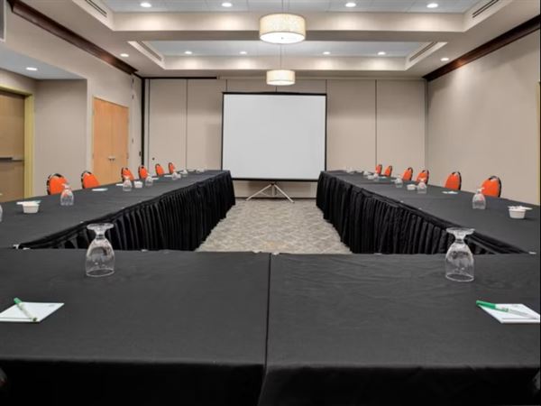 Holiday Inn Hotel & Suites Lima