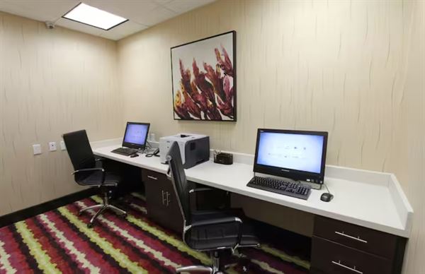 Hampton Inn & Suites Dallas Market Center