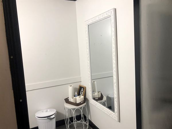 Gully's Restaurant and Lounge