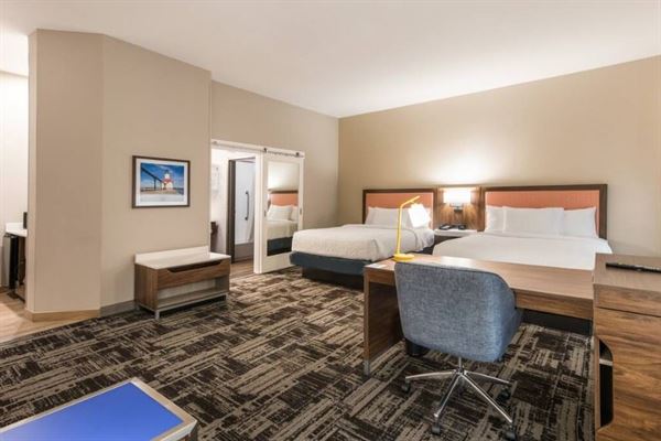 Hampton Inn & Suites Benton Harbor