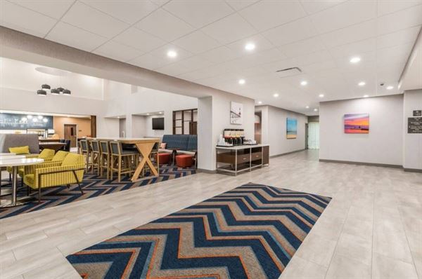 Hampton Inn & Suites Benton Harbor