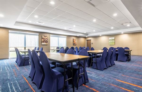 Hampton Inn & Suites Benton Harbor