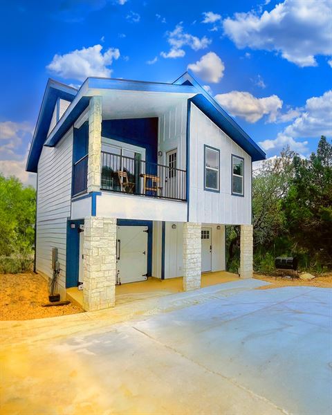 Stay At Canyon Lake Venue