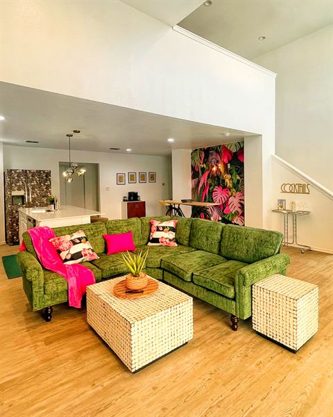 Stay At Canyon Lake Venue