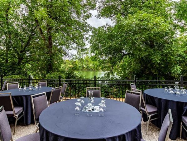 Clarion Hotel Portland International Airport