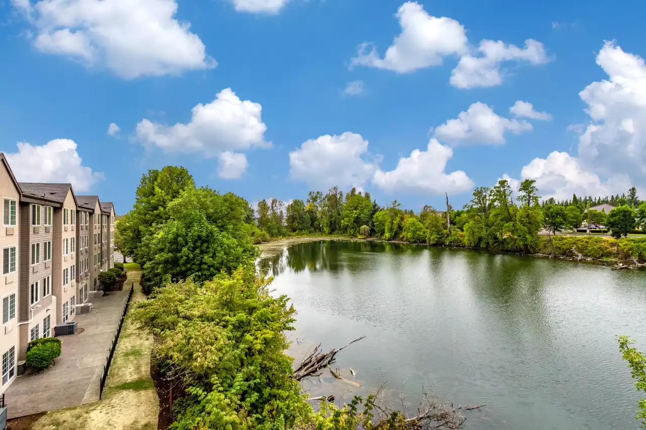 Clarion Hotel Portland International Airport