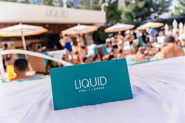 Liquid Pool Lounge