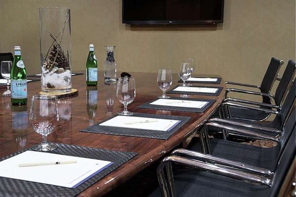 Hotel Alpenrock Breckenridge, Curio Collection by Hilton