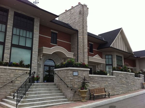 Hazelton Manor