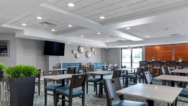 Wingate by Wyndham McAllen