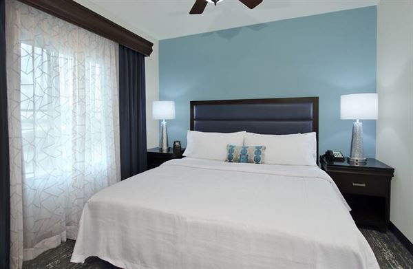 Homewood Suites Miami-Airport West