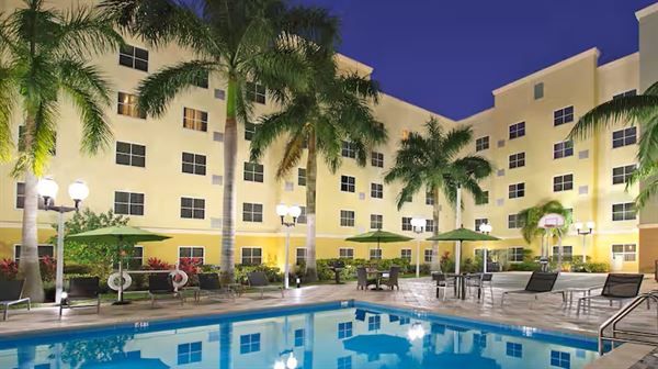 Homewood Suites Miami-Airport West