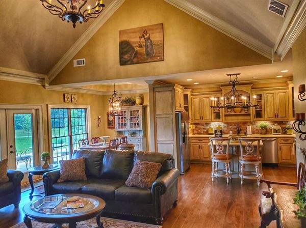 Chateau Meichtry Family Vineyard and Winery