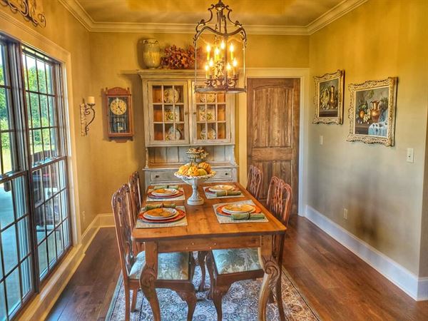 Chateau Meichtry Family Vineyard and Winery