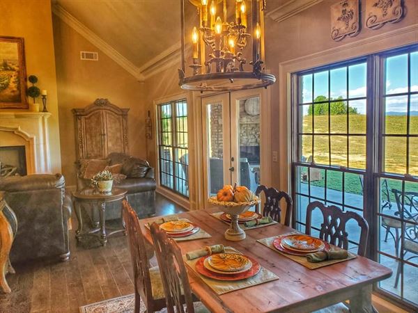 Chateau Meichtry Family Vineyard and Winery