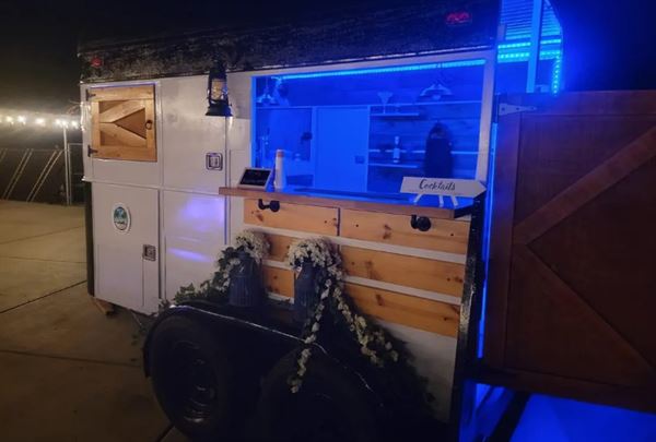 the tilted pineapple mobile bars and wedding venue