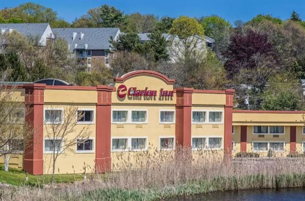 Regency Inn & Suites